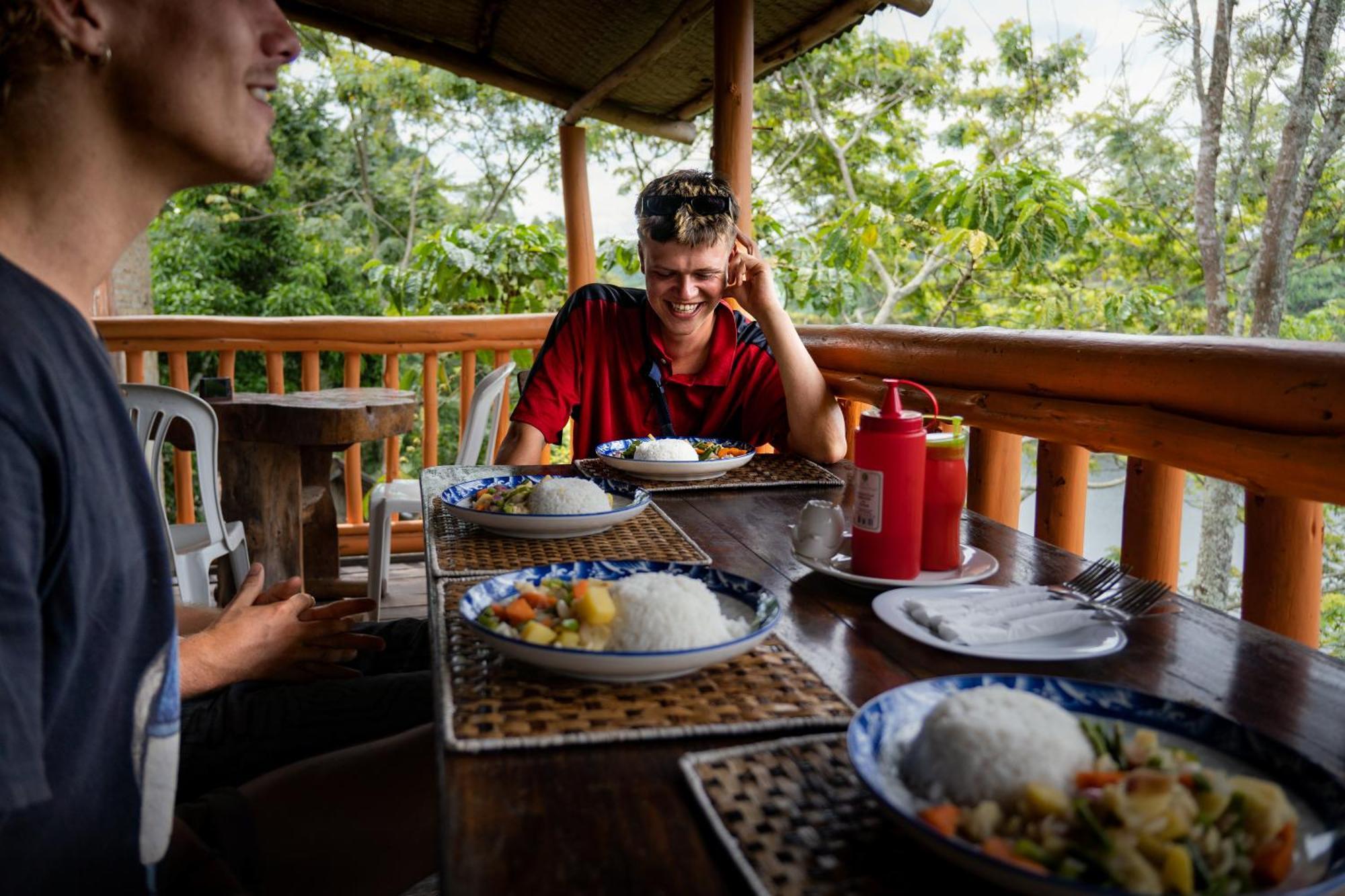 Dave The Cave Eco Lodge And Cultural Campsite Rubirizi Buitenkant foto